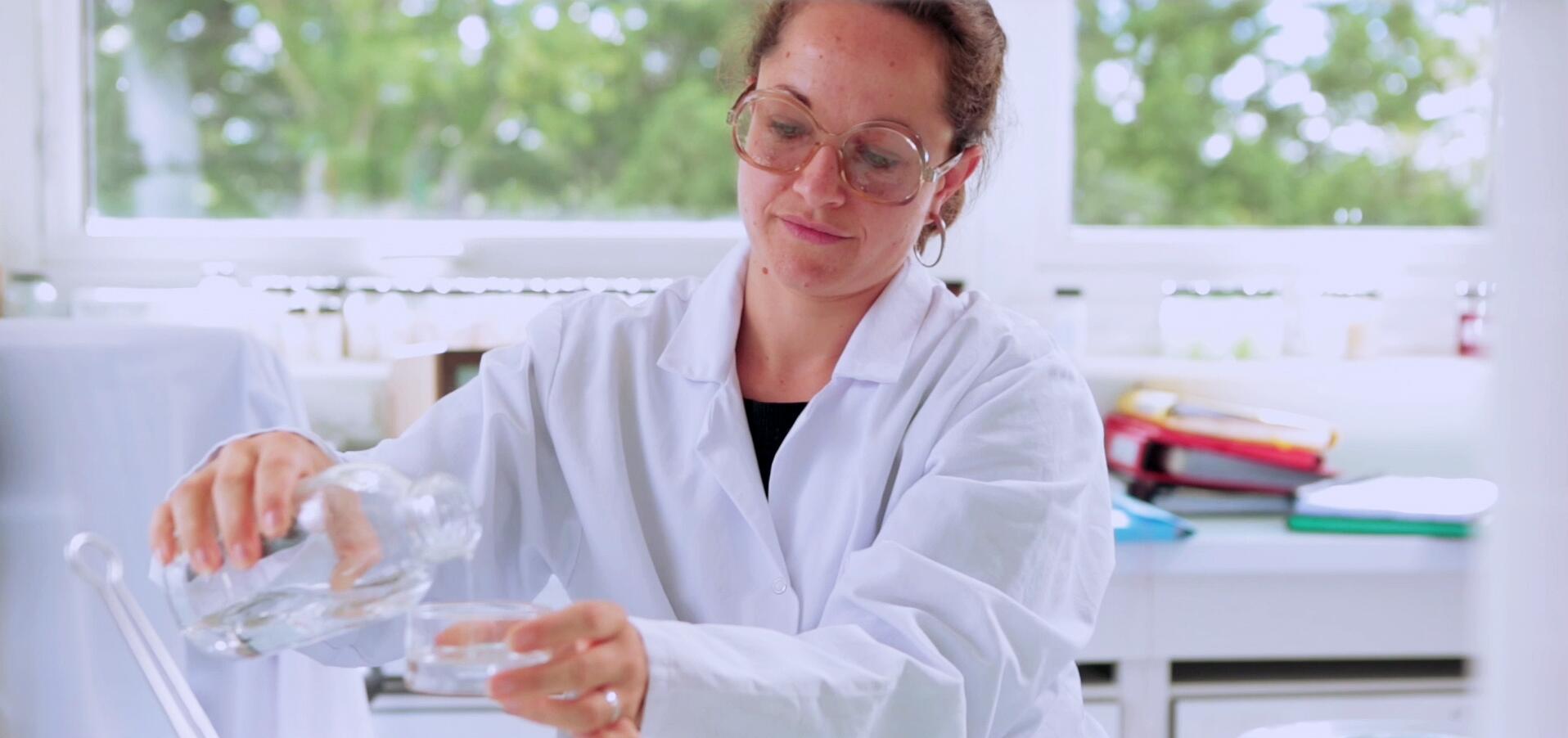 ducray_story_2020_v_fr captures_03